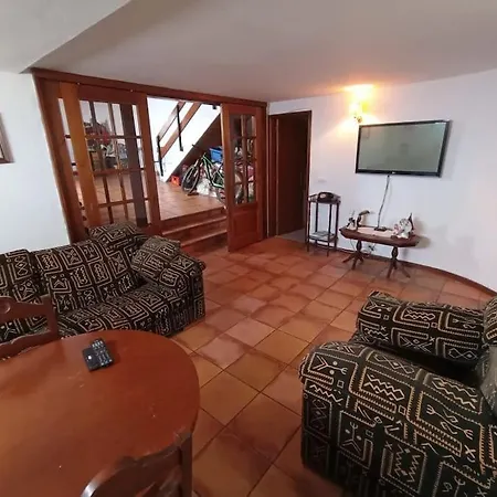 Airport View Studio Apartment Santa Cruz (Madeira)